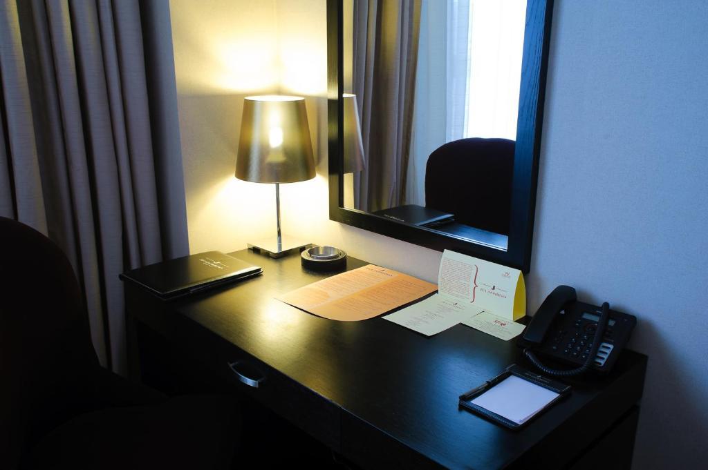 Jelsomino Boutique Hotel 阿斯坦纳 客房 照片